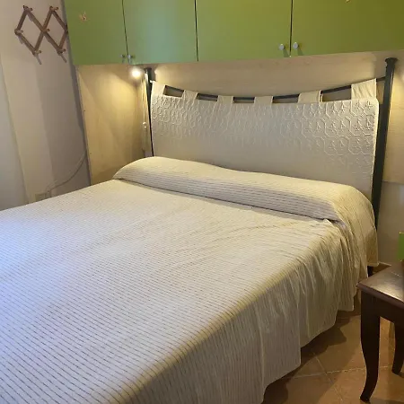 Holiday home Casa Vacanze Gli Oleandri