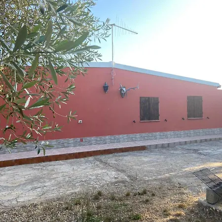Casa Vacanze Gli Oleandri Holiday home *
