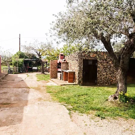 Holiday home Casa Vacanze Gli Oleandri *
